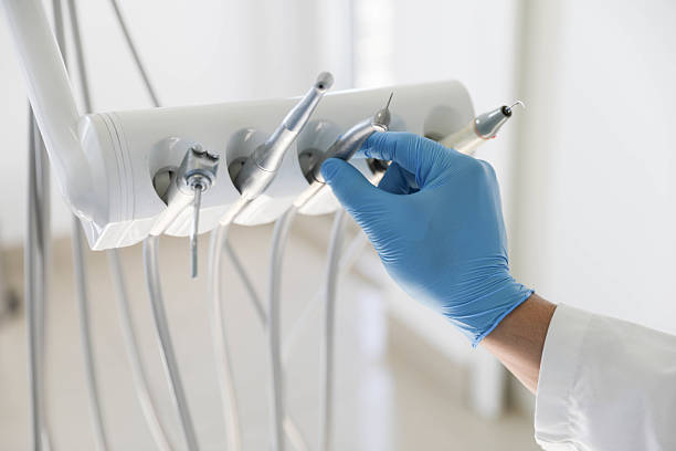 Professional Emergency Dentist technician working in Lakes of the Four Seasons, IN
